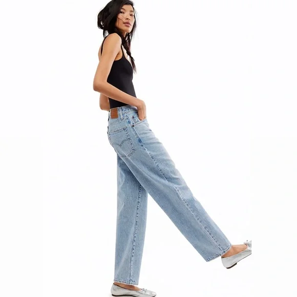 Levi's Baggy Dad High Rise Jeans 27x32 Light Wash Loose Fit NEW With Tags - Picture 1 of 5